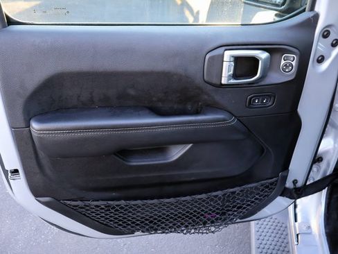 Used 2023 Jeep Wrangler Unlimited Sahara w/ Cold Weather Group image 31