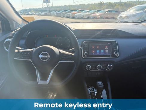 Used 2025 Nissan Versa SV FWD image 13