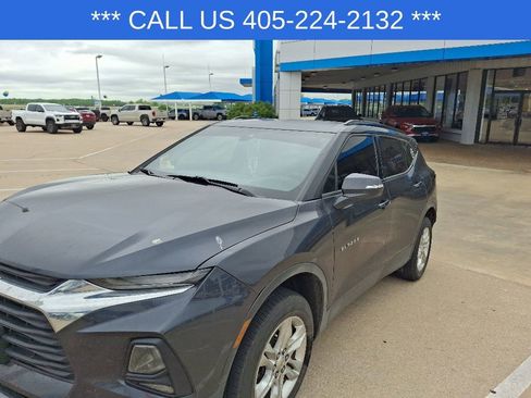 Used 2022 Chevrolet Blazer LT FWD image 3