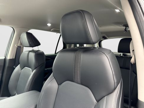 Used 2023 Honda Pilot EX-L image 11