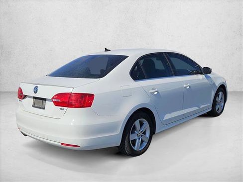 Used 2012 Volkswagen Jetta TDI image 4