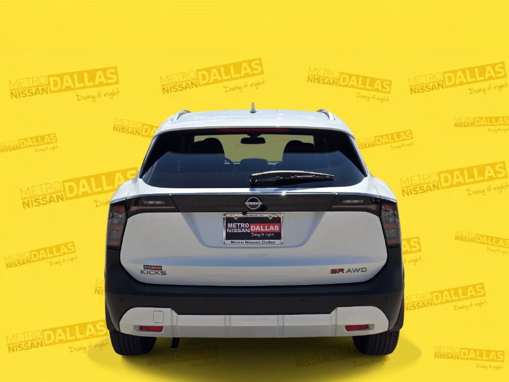 Certified 2025 Nissan Kicks SR AWD/4WD image 5