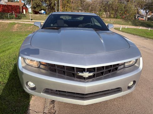 Used 2011 Chevrolet Camaro LT image 22