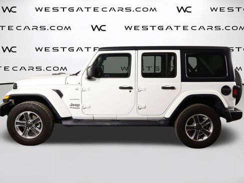 Used 2022 Jeep Wrangler Unlimited Sahara AWD/4WD image 5