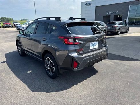 Used 2024 Subaru Crosstrek 2.0i Premium AWD/4WD image 3