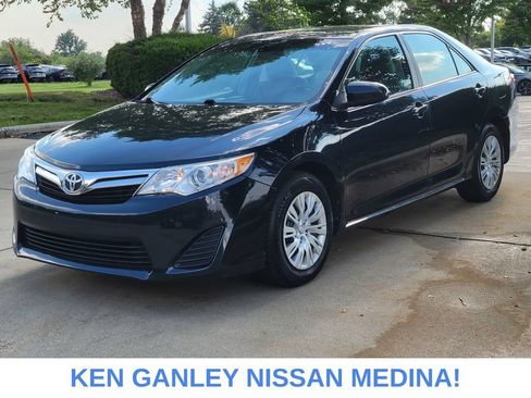 Used 2014 Toyota Camry LE FWD image 7