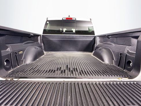 Used 2023 RAM 1500 Laramie AWD/4WD image 35