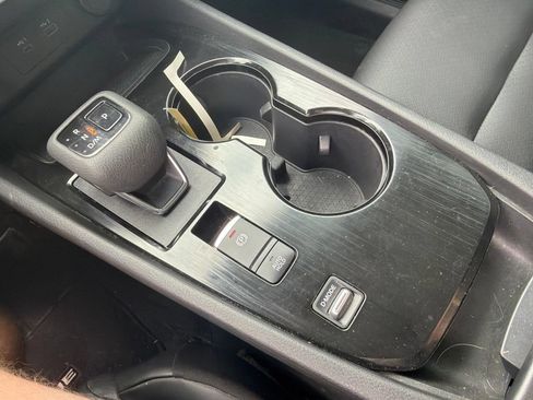 Used 2023 Nissan Rogue SV w/ SV Premium B Package FWD image 14