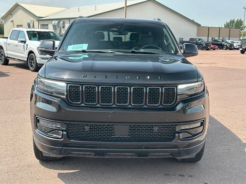 Used 2024 Jeep Wagoneer Series II AWD/4WD image 34