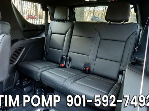 Used 2022 Chevrolet Tahoe LT w/ Luxury Package image 15