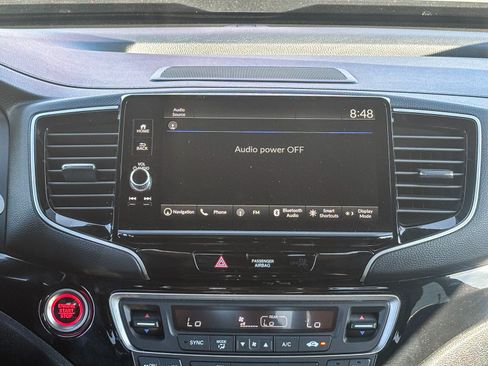 Used 2025 Honda Ridgeline Black Edition image 18