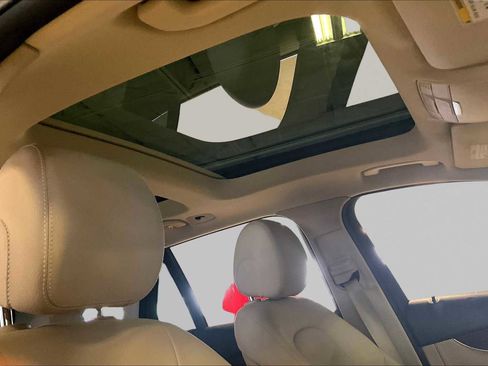 Used 2019 Mercedes-Benz GLC 300 image 13