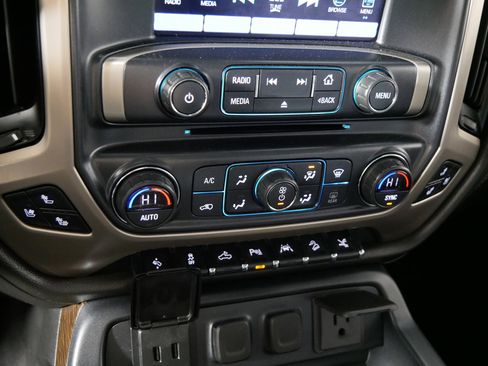 Used 2018 GMC Sierra 1500 Denali w/ Denali Ultimate Package image 23