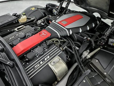 Used 2005 Mercedes-Benz SLR image 22