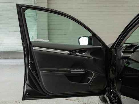 Used 2020 Honda Civic LX image 24