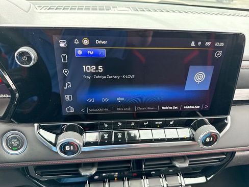 Used 2024 Chevrolet Colorado Z71 w/ Z71 Convenience Package 2 image 16