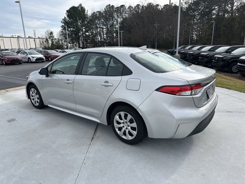 Certified 2024 Toyota Corolla LE image 8