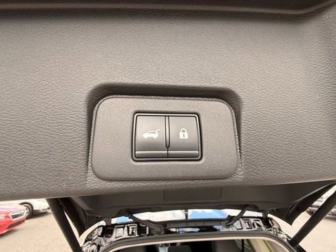 Certified 2023 Nissan Rogue SV w/ SV Premium B Package AWD/4WD image 20