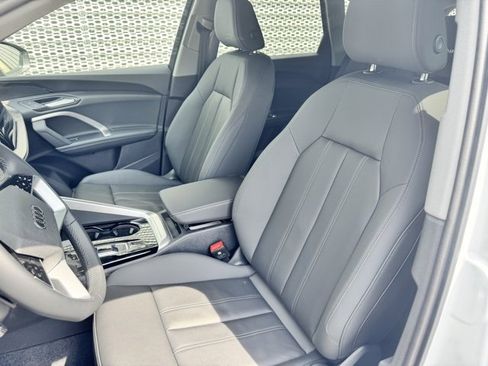 New 2025 Audi Q5 Premium image 9