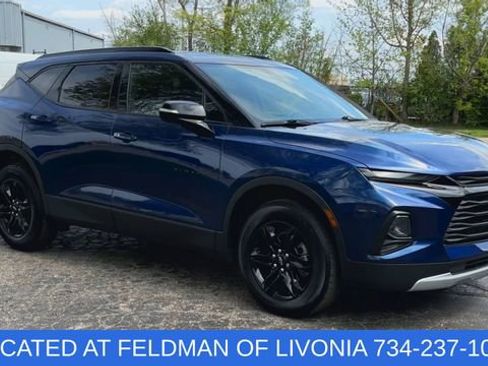 Used 2022 Chevrolet Blazer LT FWD image 2