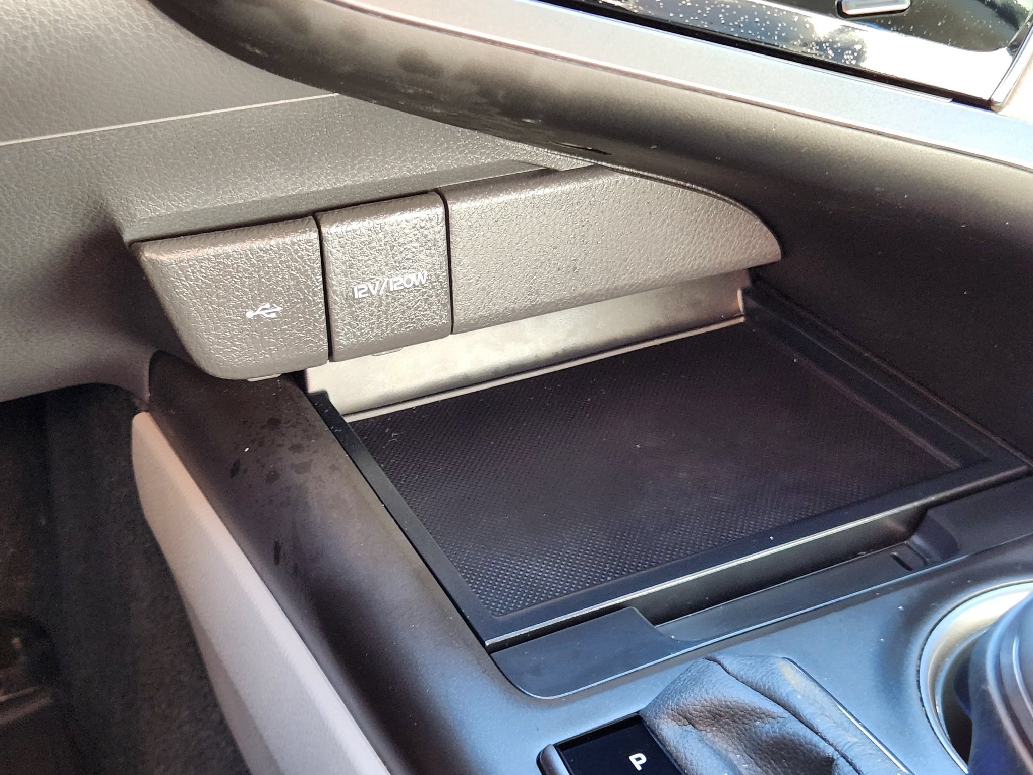 Used 2024 Toyota Camry SE w/ Cold Weather Package FWD image 25