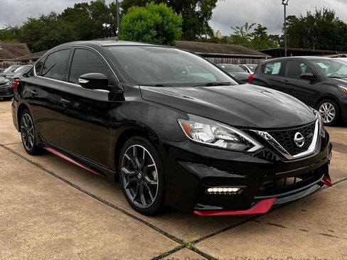 Used 2018 Nissan Sentra NISMO FWD image 4