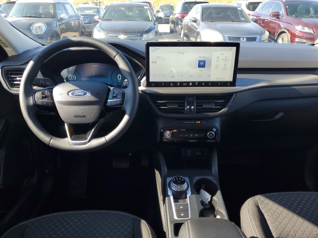 Used 2023 Ford Escape Active w/ Tech Pack #2 AWD/4WD image 16