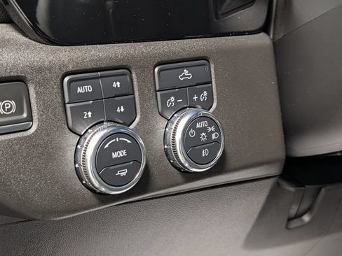 Used 2023 GMC Sierra 1500 Elevation w/ X31 Off-Road Package AWD/4WD image 16
