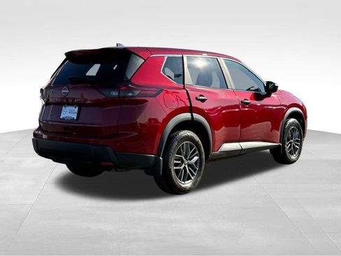 Certified 2025 Nissan Rogue S image 4