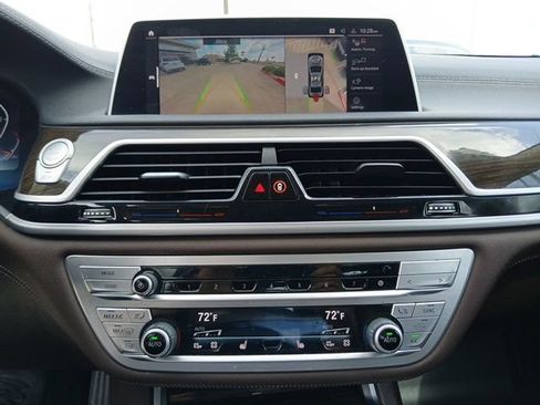 Used 2021 BMW 740i xDrive AWD/4WD image 21