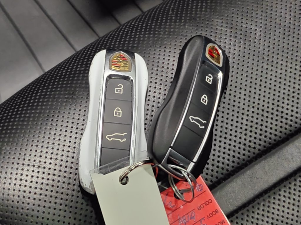Used 2019 Porsche Cayenne S AWD/4WD image 14