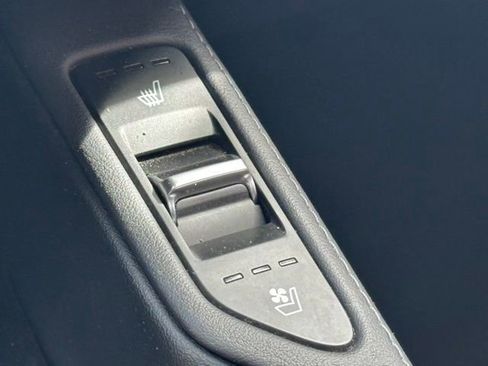 Used 2022 Kia Telluride EX w/ EX Premium Package AWD/4WD image 32