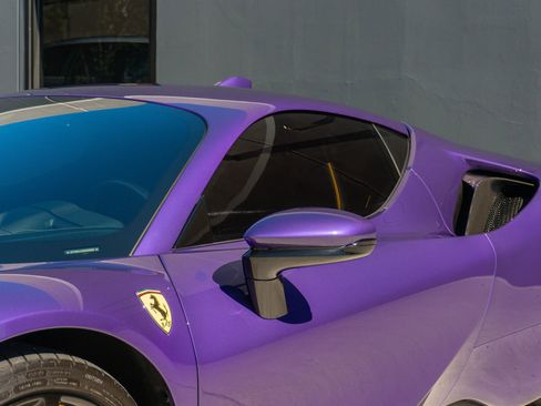 Used 2022 Ferrari SF90 Stradale image 27