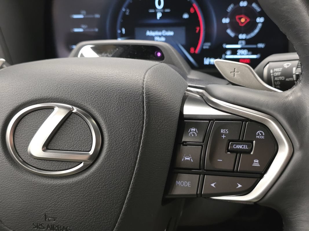 Used 2024 Lexus GX 550 w/ Cold Area Package AWD/4WD image 35