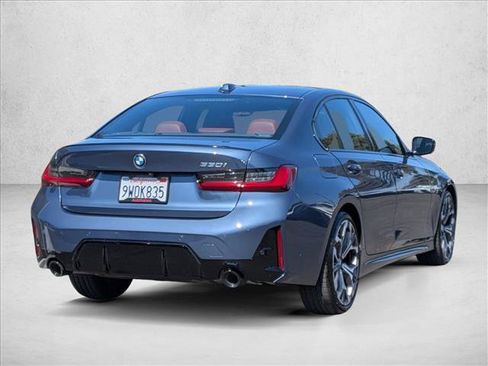 Used 2026 BMW 330i Sedan w/ M Sport Package RWD image 5