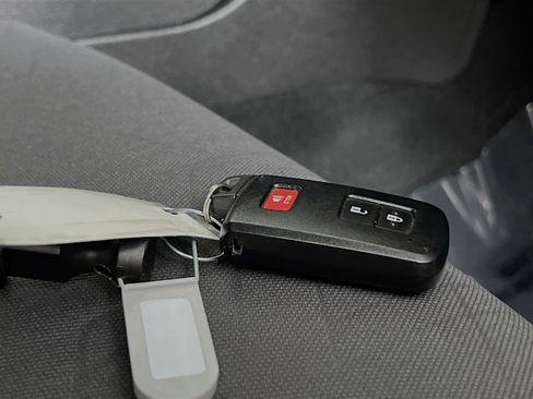 Used 2023 Toyota Tacoma TRD Sport image 35