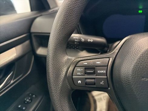 Used 2025 Honda CR-V EX image 28