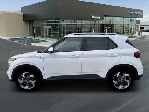 New 2026 Hyundai Venue SEL image 3