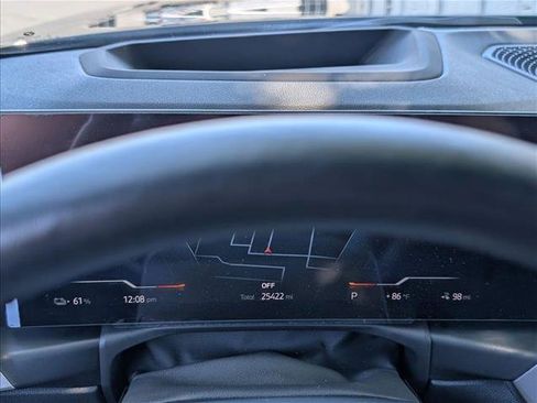 Used 2023 BMW i4 eDrive35 RWD image 10