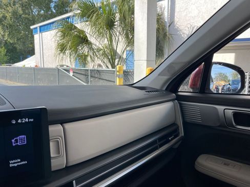 Used 2025 Hyundai Santa Fe SEL image 35