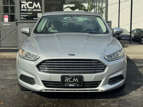 Used 2015 Ford Fusion S image 2