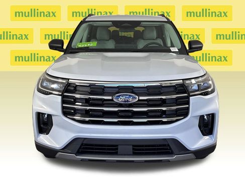 New 2026 Ford Explorer Active w/ Active Comfort Package RWD image 15