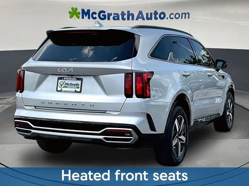 Used 2022 Kia Sorento S FWD image 8