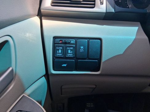Used 2011 Honda Odyssey EX-L image 32