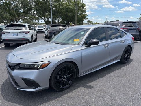 Certified 2024 Honda Civic Sport image 3