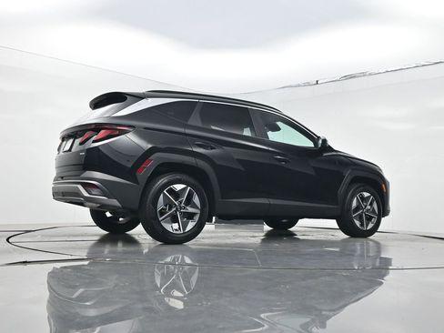 Used 2025 Hyundai Tucson SEL AWD/4WD image 24