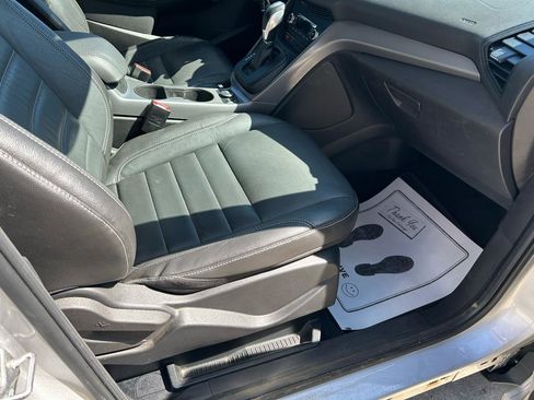 Used 2016 Ford Escape SE w/ SE Leather Comfort Package image 12