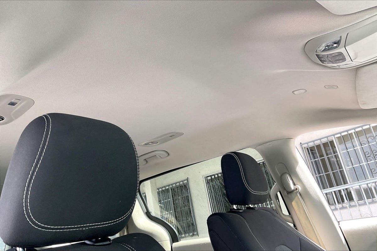 Used 2023 Chrysler Voyager LX FWD image 22