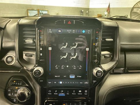 Used 2022 RAM 1500 Limited w/ Bed Utility Group image 9