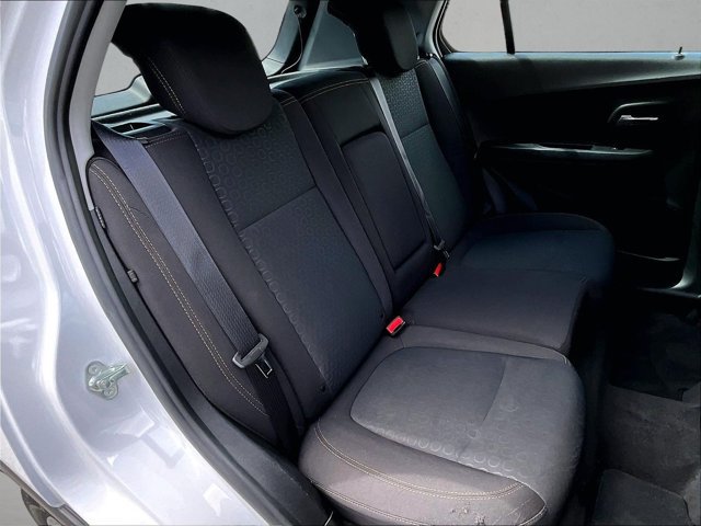 Used 2018 Chevrolet Trax LS FWD image 30